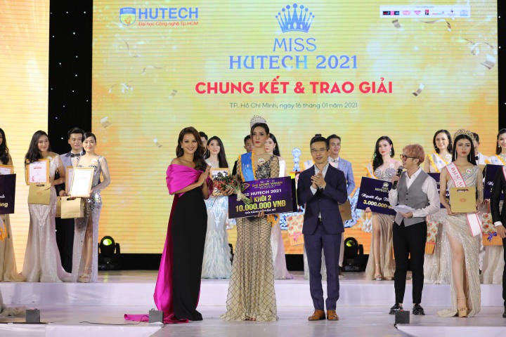 Những giải thưởng cao quý của Miss HUTECH 2023 đang chờ đón các bạn sinh viên HUTECH 3