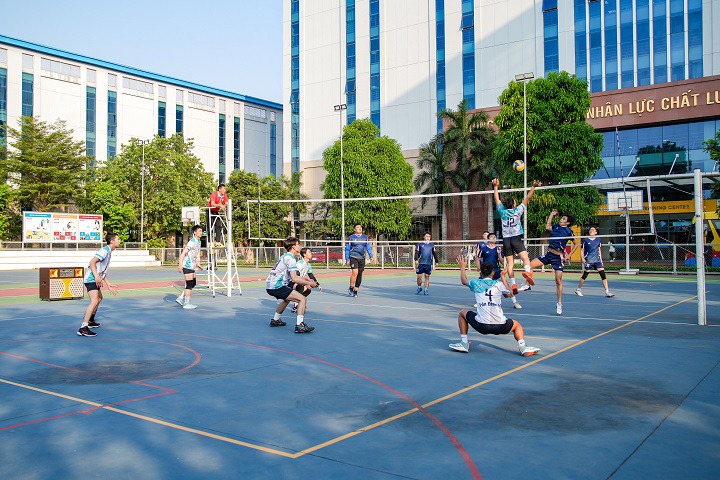 Để trúng tuyển có điều kiện thành trúng tuyển chính thức và nhận học bổng “xịn” từ HUTECH, thí sinh cần làm gì? 111