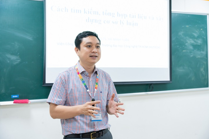 Giảng viên và sinh viên VJIT nâng cao kỹ năng xác định vấn đề và câu hỏi nghiên cứu 10