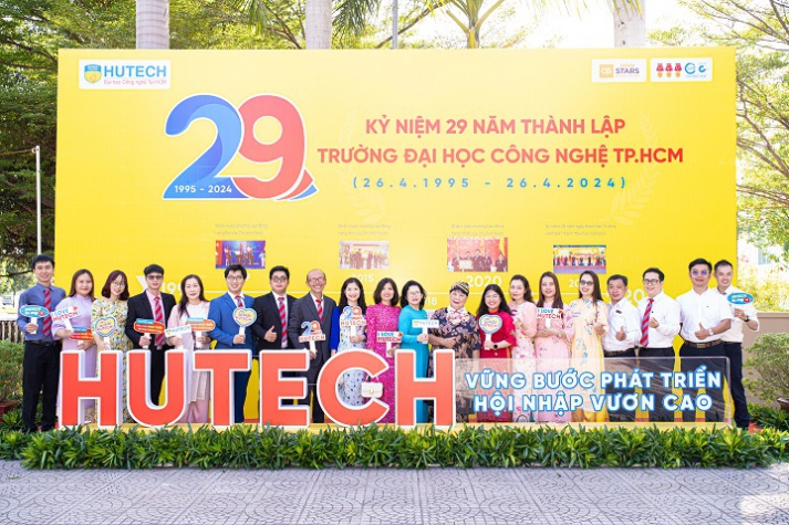 [Video] HUTECH proudly celebrated the 29th establishment anniversary: Steady growth - Prosperous integration 32