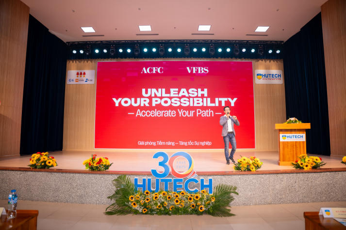 [Video] IPPG đồng hành cùng sinh viên HUTECH chinh phục nhà tuyển dụng 33