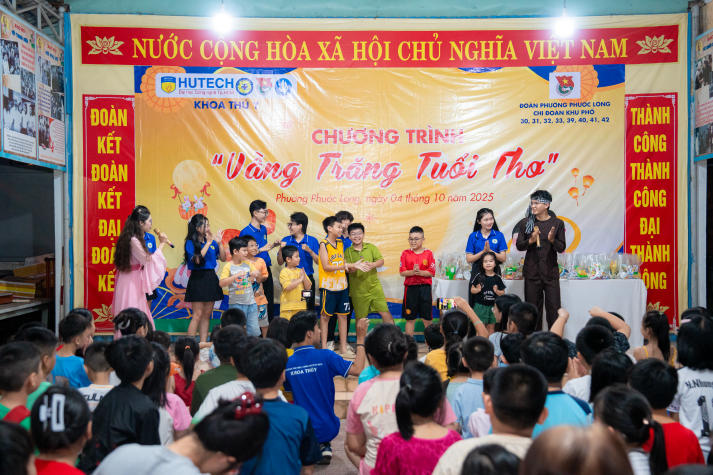 Sinh viên Khoa Thú y và hành trình thắp sáng “Vầng trăng tuổi thơ” 2025 81