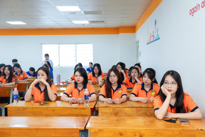 Sinh viên Khoa Trung Quốc học “rung chuông” tri thức, lan tỏa giá trị tư tưởng Hồ Chí Minh 23