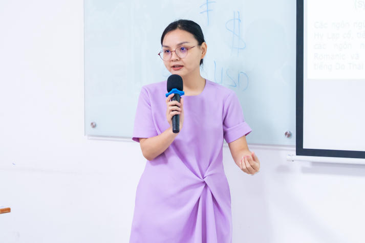 Giảng viên Khoa Nhật Bản học xây dựng nền tảng đào tạo ngôn ngữ học chuyên sâu với học phần Dẫn luận ngôn ngữ 61