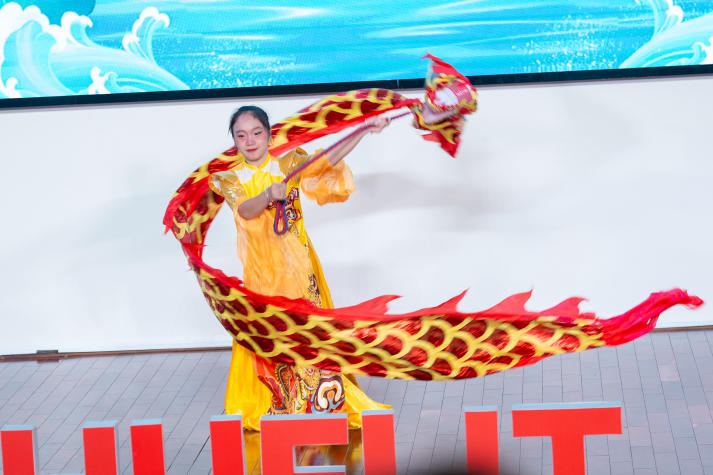 Sinh viên HUTECH tự tin thể hiện bản lĩnh tại Hội thi Hùng biện Khối thi đua 17 38