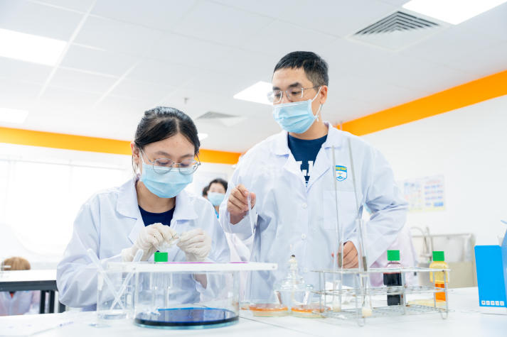 HUTECH chính thức tuyển sinh đào tạo ngành Y khoa,  trao học bổng 30% học phí toàn khoá 138