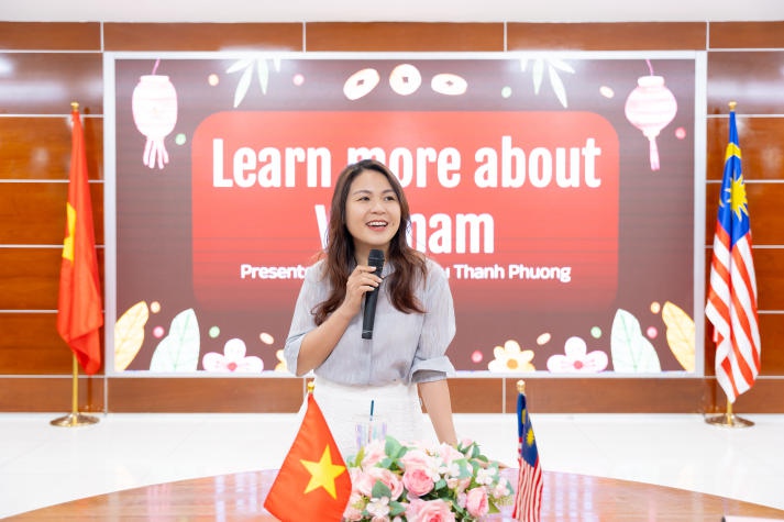 Khai mạc "Vietnam Study Tour Program 2024", sinh viên HUTECH có cơ hội giao lưu quốc tế cùng giảng viên và sinh viên UNIMAS 182