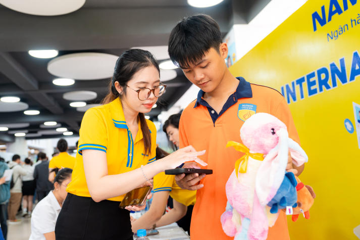 Doanh nghiệp đa quốc gia “đổ bộ” HUTECH International Job Fair 2025, mở ra hàng ngàn cơ hội nghề nghiệp cho sinh viên 74
