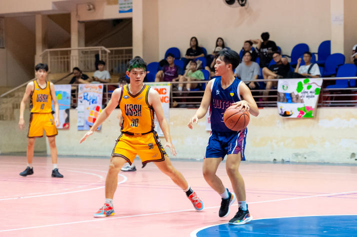 Gen Z toả sáng tài năng thể thao từ loạt sân chơi “đỉnh chop” tại HUTECH 78