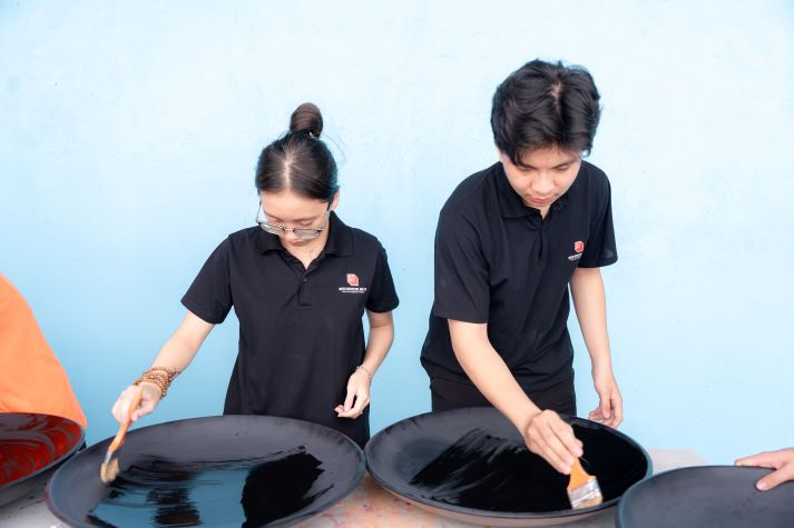 Sinh viên Kiến trúc - Mỹ thuật lan tỏa vẻ đẹp sơn mài Việt qua Hành trình “Kỷ nguyên di sản” 84