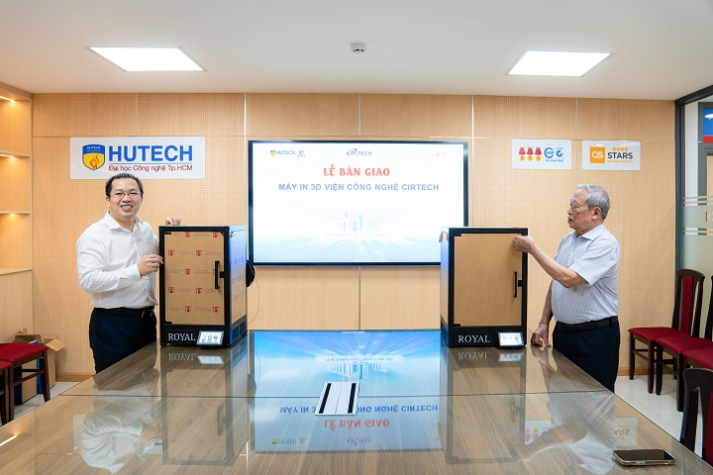 Viện Công nghệ CIRTech bàn giao thiết bị in 3D, thúc đẩy thương mại hóa sản phẩm công nghệ số 9