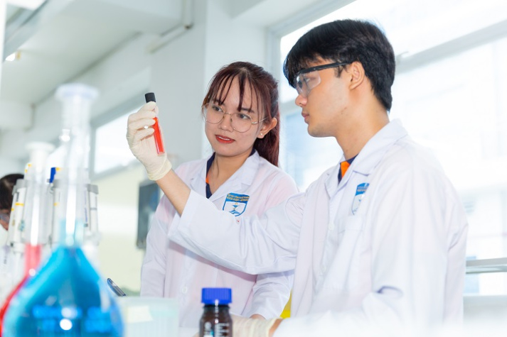 Danh mục ngành, thời gian đào tạo, tổng số tín chỉ và đơn giá học phí khóa 2025 tại HUTECH 46