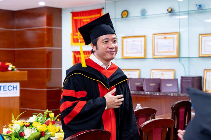 Tân Thạc sĩ, Cử nhân vinh dự nhận bằng tốt nghiệp Quốc tế từ Đại học Lincoln - Hoa kỳ trong lễ bế giảng và trao bằng tốt nghiệp 2023 28
