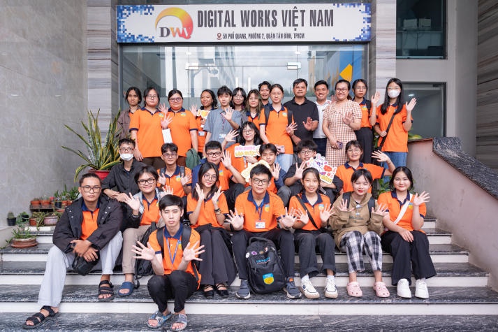 Sinh viên ngành Nghệ thuật số HUTECH tham quan học tập tại Công ty Digital Works Việt Nam 76