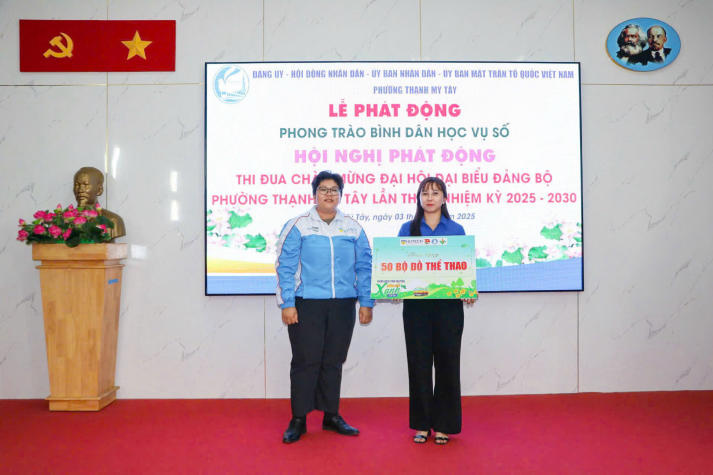 Mùa hè xanh HUTECH 2025 khép lại, mở ra hành trình trưởng thành trong mỗi sinh viên 154