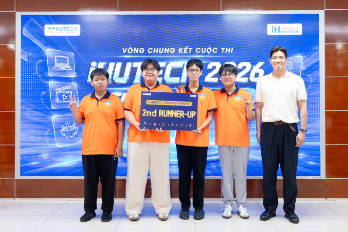 [Video] Những “reviewer” I-HUTECH tỏa sáng với phong cách kể chuyện bằng tiếng Anh 75