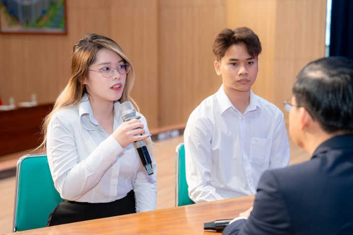 Chuyên gia Vietcombank “bật mí” cách ghi điểm với nhà tuyển dụng đến sinh viên Khoa Tài chính - Thương mại 65