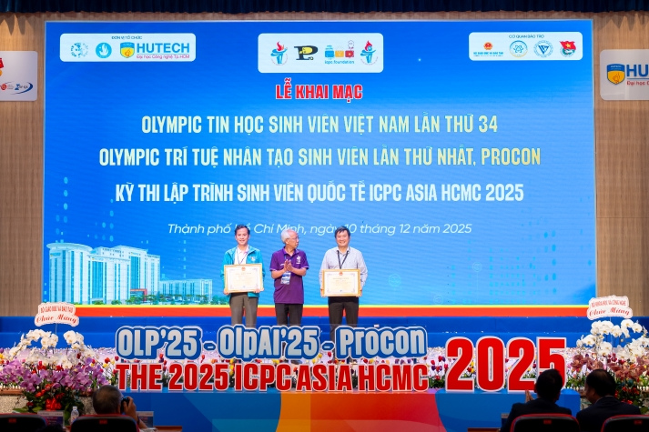 Trang trọng lễ khai mạc OLP’25, OlpAI’25, Procon’25 và ICPC Asia HCMC 2025 93