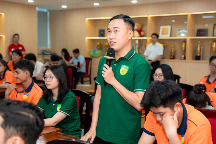 Sinh viên Viện Khoa học Ứng dụng rèn kỹ năng viết CV, sẵn sàng chinh phục nhà tuyển dụng 121