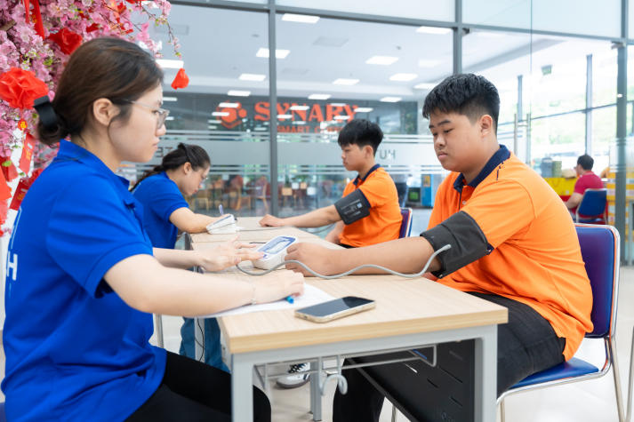 Sau 10 ngày ra quân, chiến sĩ HUTECH phủ xanh các mặt trận bằng những phần việc thiết thực 147