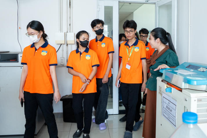 Tân binh Công nghệ sinh học trải nghiệm thực tiễn nghiên cứu tại Trung tâm Công nghệ sinh học TP.HCM 78