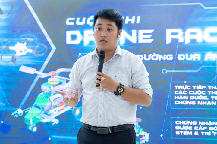 ​Viện Công nghệ Việt - Hàn chính thức phát động cuộc thi Drone Racing "Đường đua ánh sáng" 45