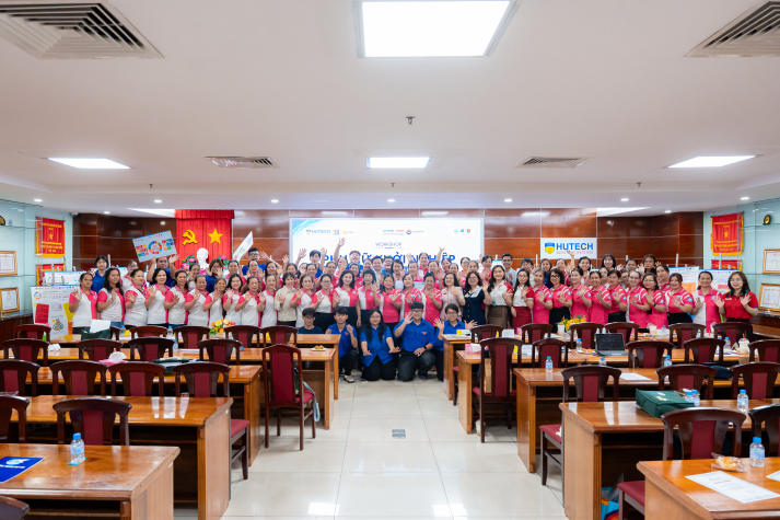HUTECH đồng hành cùng phụ nữ phường Thạnh Mỹ Tây phát triển tư duy đổi mới sáng tạo và khởi nghiệp 10
