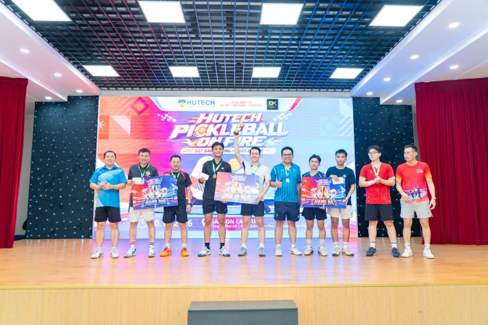 HUTECH Pickleball On Fire 2026 - “sân thực hành” nghề nghiệp của sinh viên Quản trị sự kiện 78