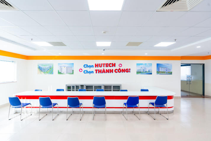 [Ảnh] Khám phá loạt “tọa độ” học tập, thực hành và rèn luyện thú vị tại HUTECH 192