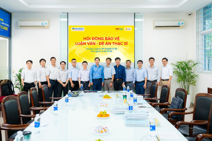 Nhiều giải pháp công nghệ cho phương tiện thế hệ mới tại buổi bảo vệ luận văn/đề án Thạc sĩ Kỹ thuật ô tô 11