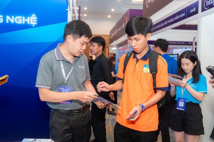 Newbie IT “bắt sóng” công nghệ mới tại iTECH EXPO 2026 65