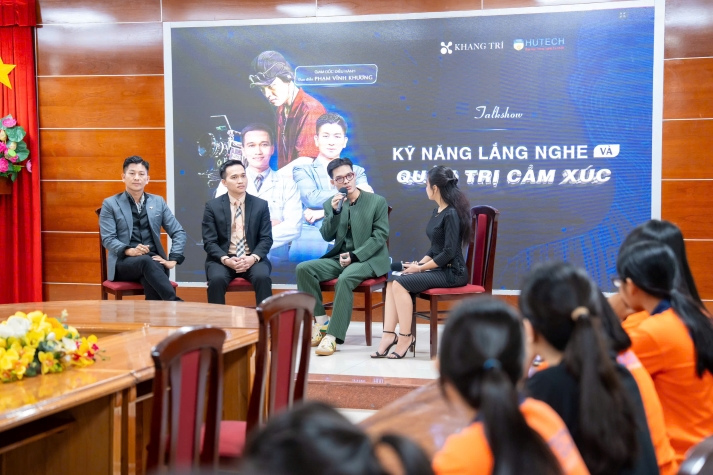 [Video] Kỹ năng lắng nghe và quản trị cảm xúc: Chìa khoá thành công cho sinh viên HUTECH 67