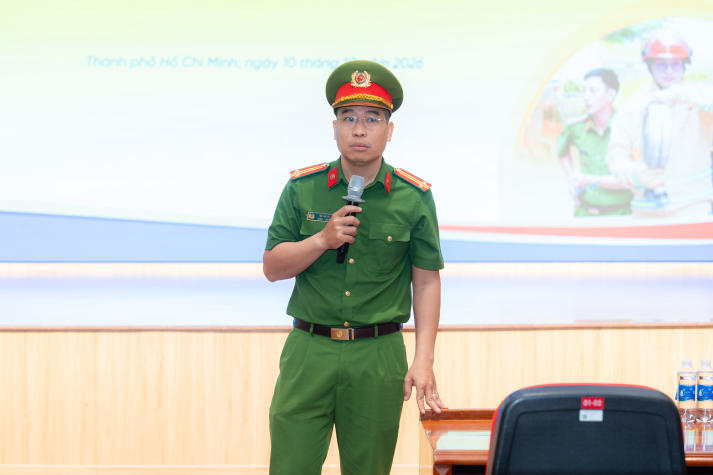 [Video] Thực hành xử lý tình huống cháy nổ, HUTECH tăng cường kỹ năng ứng phó sự cố 21