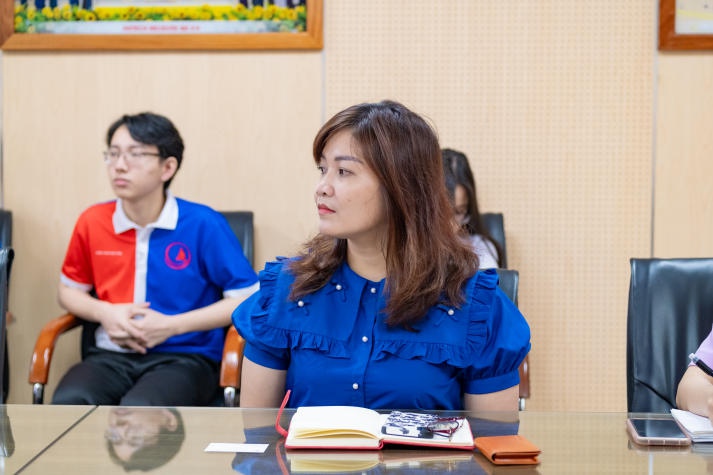 Khoa Nhật Bản học HUTECH đón tiếp và làm việc cùng đại diện Lãnh sự quán Nhật Bản 38
