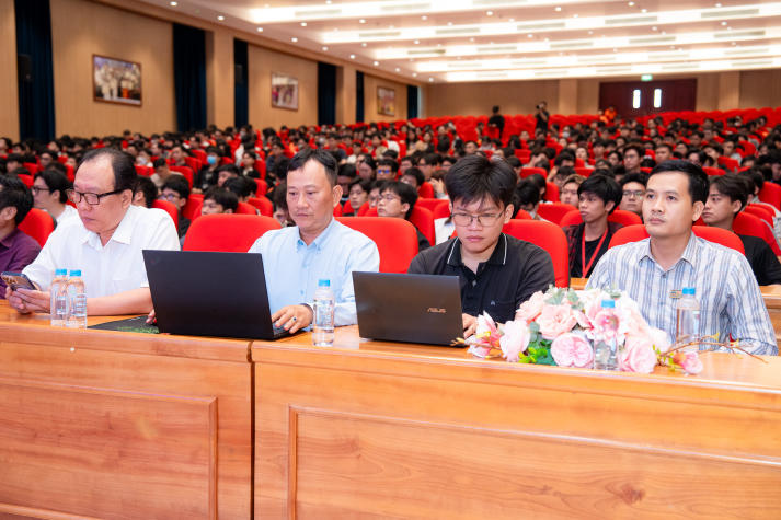 Học từ thực tiễn Cloud, AI, IT-ers HUTECH sớm định hình lộ trình nghề nghiệp 37