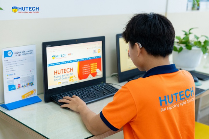 Các tiện ích hỗ trợ sinh viên khuyết tật tại HUTECH 60