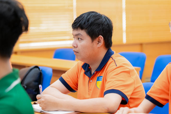 Trải nghiệm thực tế tại nhà máy nước: Bước đệm nghề nghiệp cho sinh viên Viện Khoa học Ứng dụng HUTECH 21