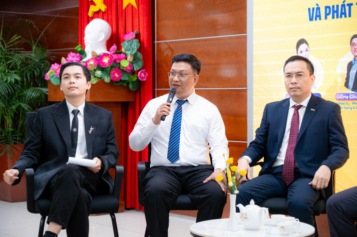 Học viên sau đại học trao đổi cùng lãnh đạo doanh nghiệp về tư duy dẫn dắt trong kỷ nguyên VUCA 62