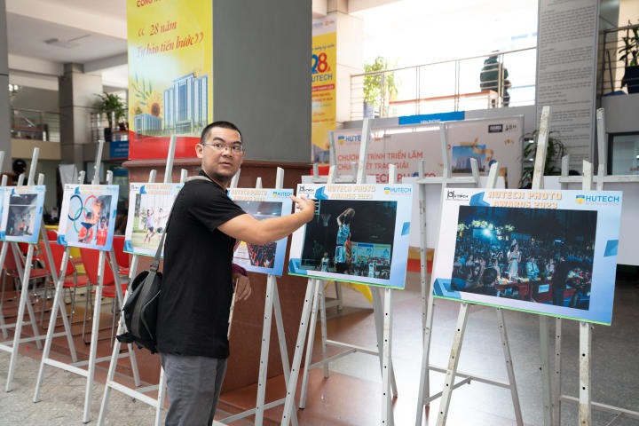 Bạn Tạ Thị Minh Hoà - Khoa Trung Quốc học giành Giải Nhất “HUTECH Photo Awards 2023” 69