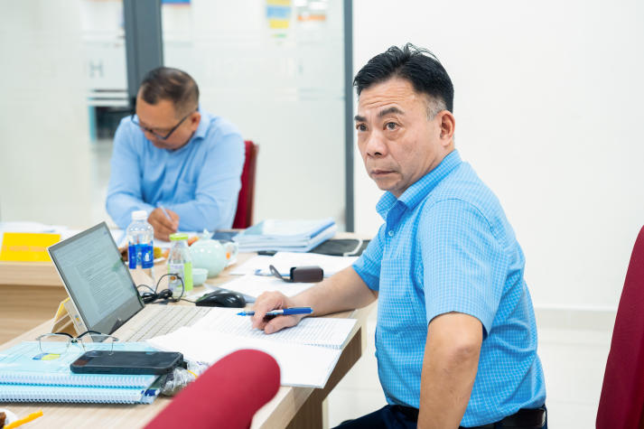 Bảo vệ luận văn/đề án Thạc sĩ Luật kinh tế tại HUTECH: Khẳng định chiều sâu đào tạo Sau đại học 90