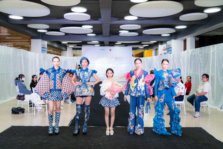 [Video] Khi di sản, đời sống và cảm xúc người trẻ được chuyển hóa thành ngôn ngữ thời trang 20