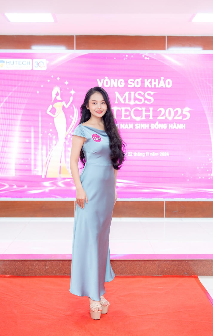 Vòng Sơ khảo Miss HUTECH 2025: Lộ diện nhiều gương mặt nổi bật 93