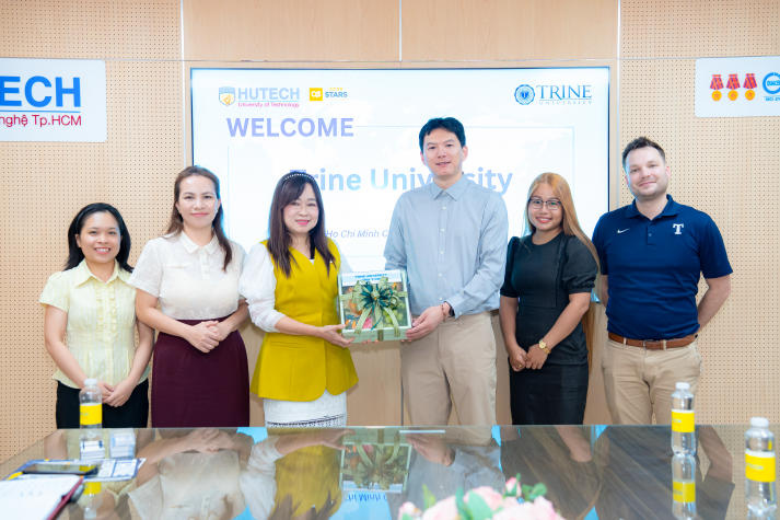 Thêm cơ hội học tập, nghiên cứu quốc tế cho sinh viên HUTECH từ Trine University (Hoa Kỳ) 40