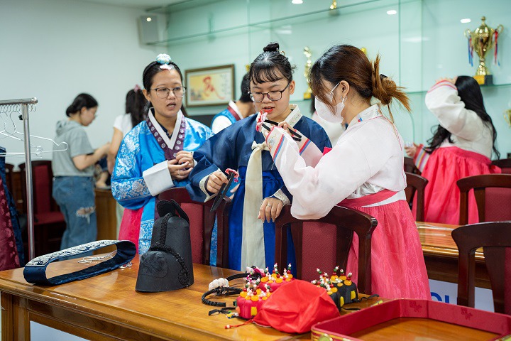Đặc sắc lễ hội văn hóa mở của Đại học Tongmyong (Hàn Quốc) tại HUTECH 51