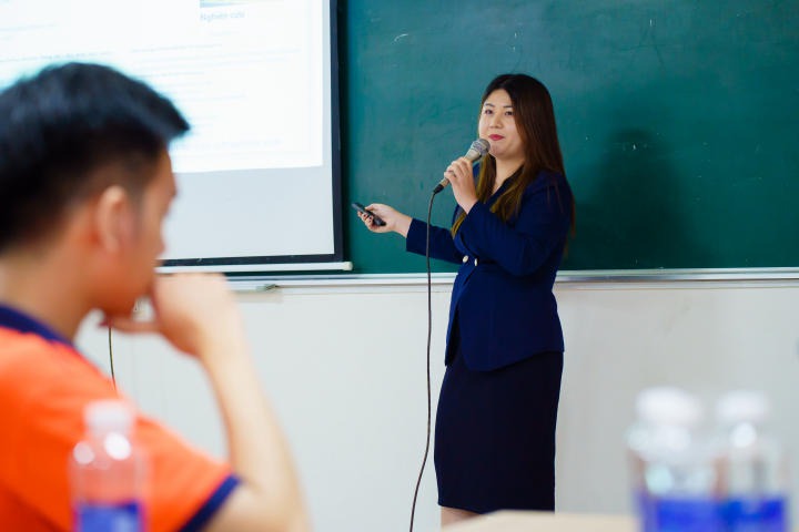 Viện Công nghệ Việt Nhật tổ chức buổi Seminar "Kỹ năng tổng hợp và viết tài liệu nghiên cứu khoa học" 32