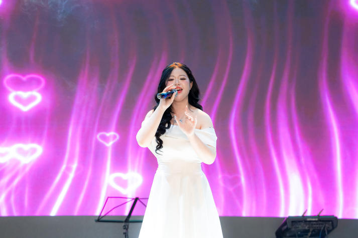 Trình diễn giàu bản sắc, sinh viên Thanh nhạc tỏa sáng trong kỳ thi tốt nghiệp 40