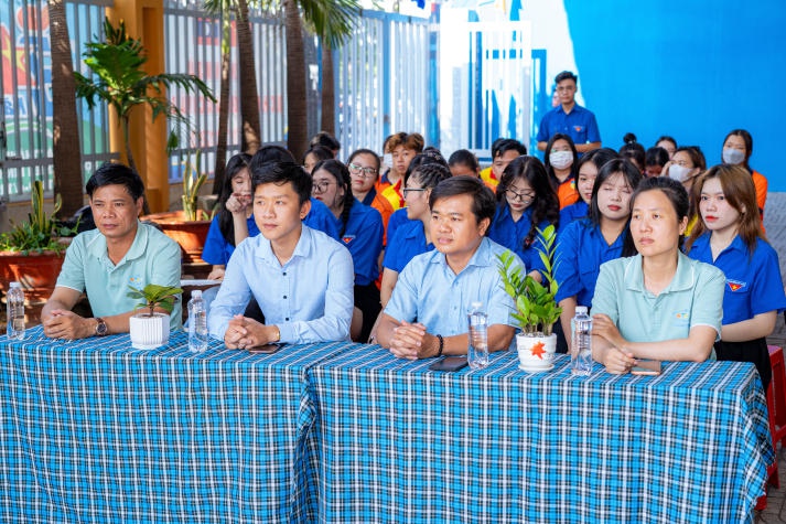 HUTECH khánh thành Công trình Thanh niên Xanh - Sạch - Đẹp tại Ký túc xá sinh viên Lào (TP.HCM) 88