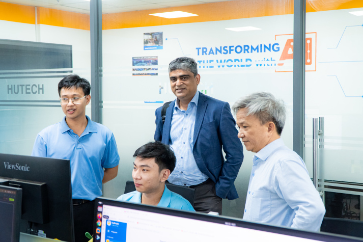 HUTECH thúc đẩy hợp tác đào tạo và nghiên cứu cùng Indian Institute of Technology Gandhinagar (Ấn Độ) 44