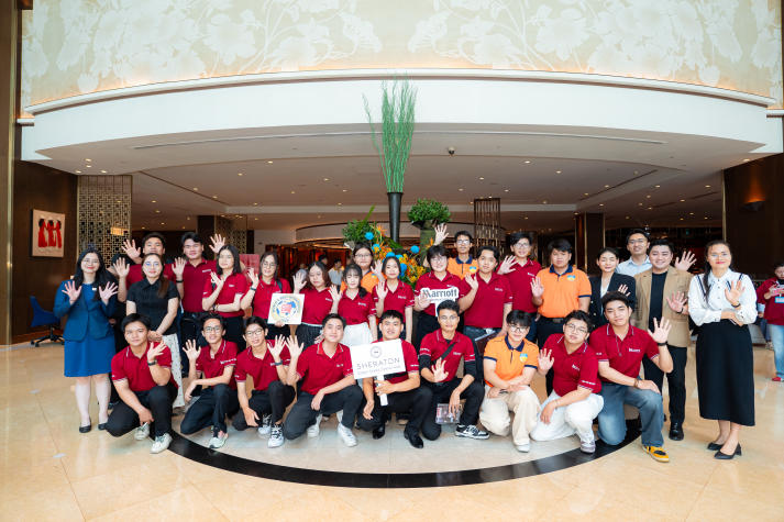 [Ảnh] Chạm tiêu chuẩn 5 sao tại Sheraton Hotel cùng sinh viên I-HUTECH 10