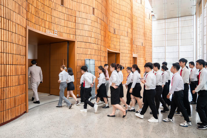 [Video] Mở rộng định hướng nghề nghiệp qua chuyến tham quan White Palace Phạm Văn Đồng của sinh viên Quản trị nhà hàng 75